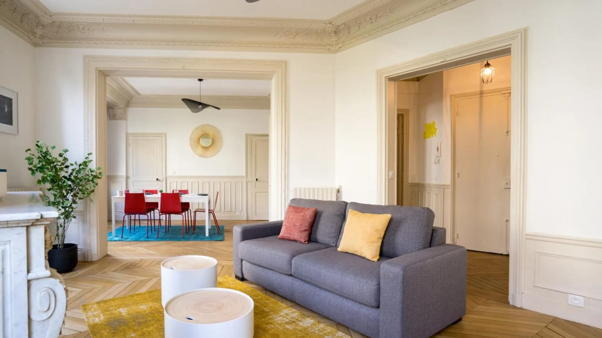 Apartment 3Br - 10P - Passy - Eiffel Tower Paris 0*,