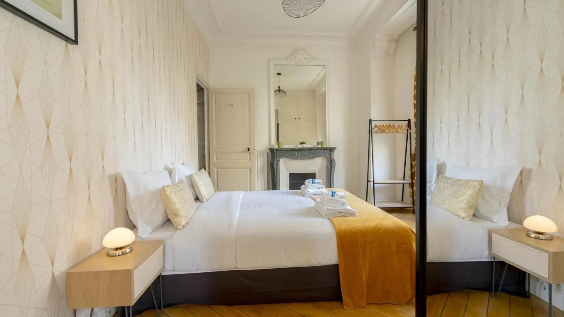 Apartment 3Br - 10P - Passy - Eiffel Tower Paris 0*,  France